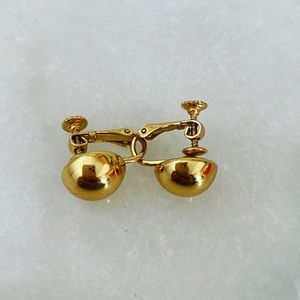 Vintage golden dome earrings with screw MINT